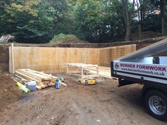 Reating Walls at Farnham For Martin's GTS Oct 2016